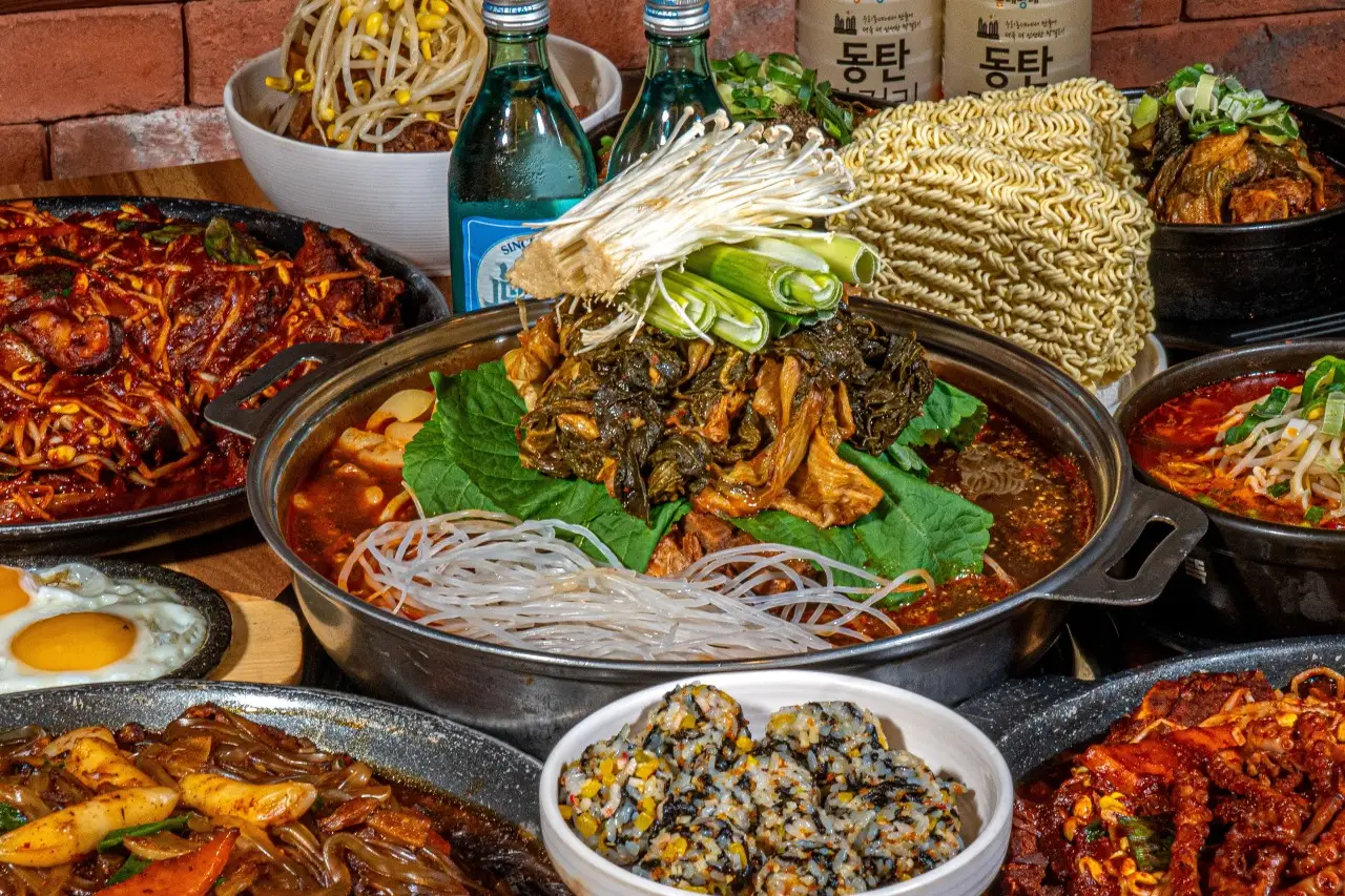 감자탕 끝판왕 맛집! 본가왕뼈감자탕 포스코점