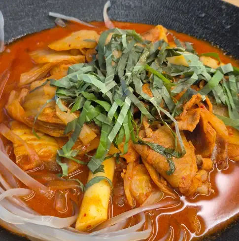 고기듬뿍국물두루치기